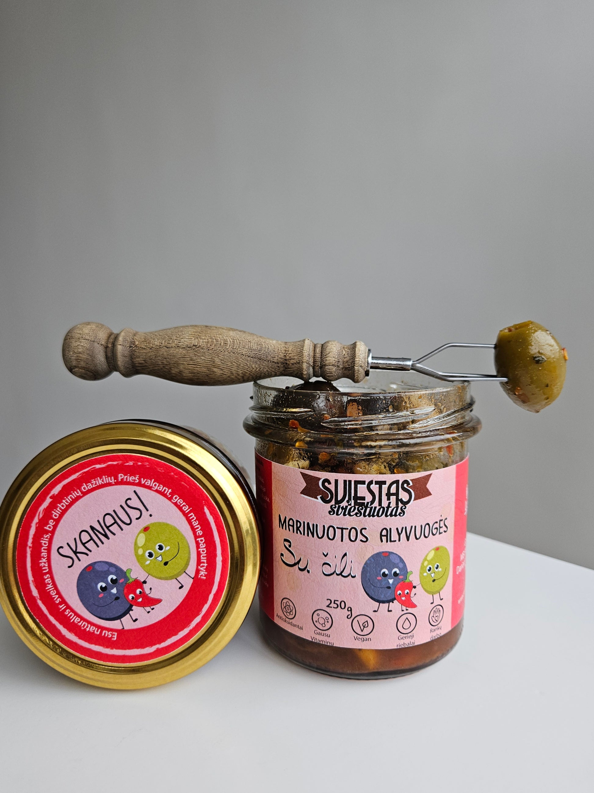 NEW. Marinuotos alyvuogės su čili 250 g