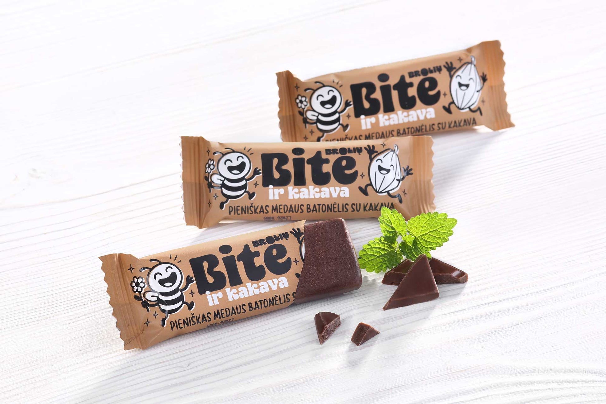 Pieniškas medaus batonėlis „Brolių bitė ir kakava“ 35g